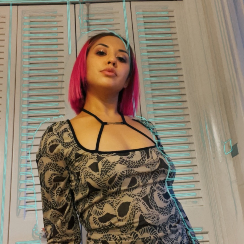 I am Gia snake top - Picture 4 of 5
